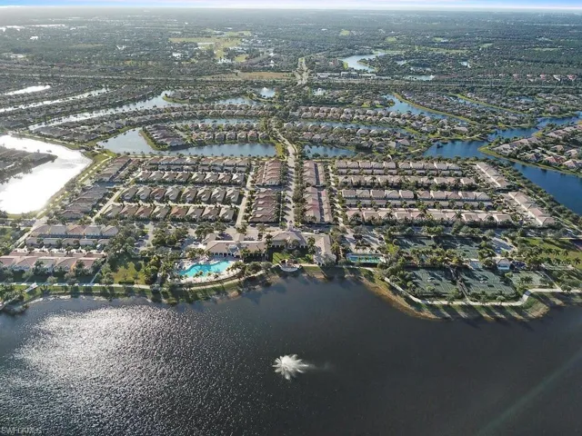 8084  Xenia  LN, Naples, FL 34114