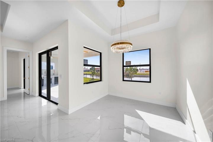 10 NE 6th ST, CAPE CORAL FL 33909
