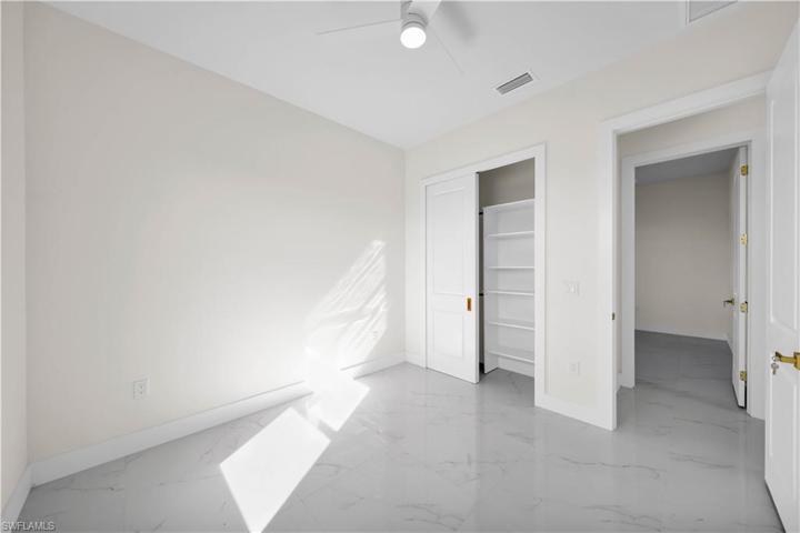 10 NE 6th ST, CAPE CORAL FL 33909