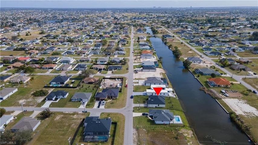 10 NE 6th ST, CAPE CORAL FL 33909