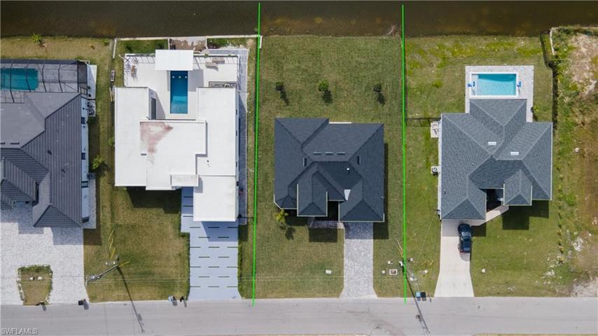 10 NE 6th ST, CAPE CORAL FL 33909
