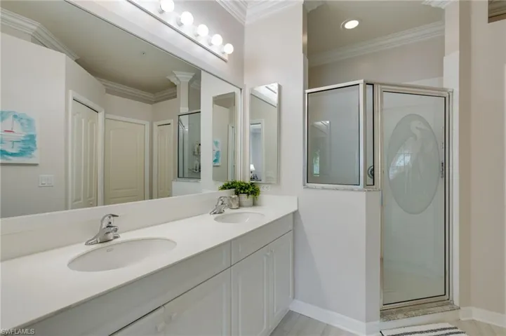 1118 Sweetwater Ln 1305, Naples, Florida 34110