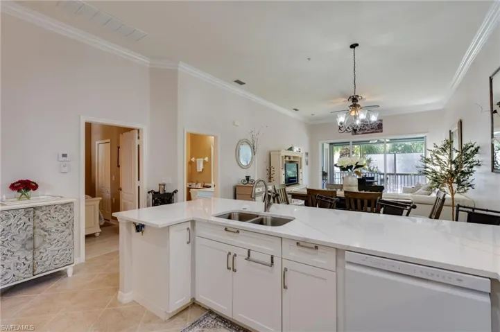 1118 Sweetwater Ln 1305, Naples, Florida 34110