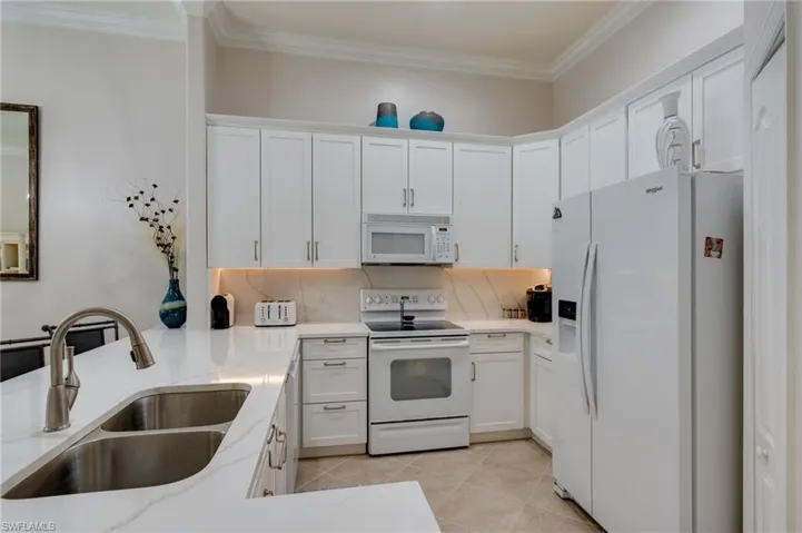 1118 Sweetwater Ln 1305, Naples, Florida 34110