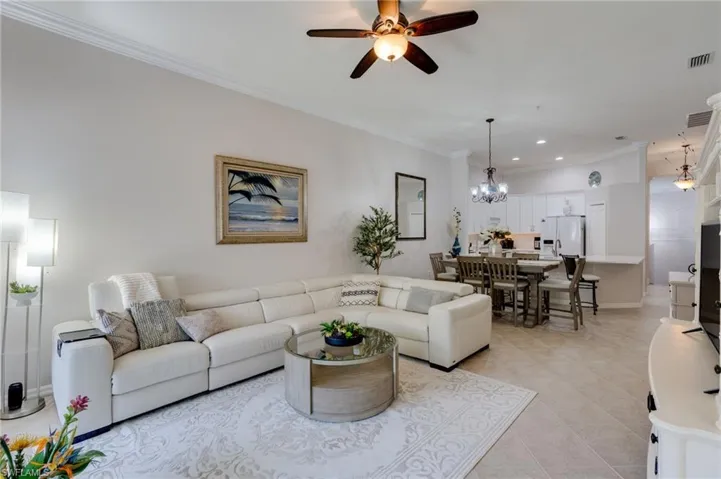 1118 Sweetwater Ln 1305, Naples, Florida 34110