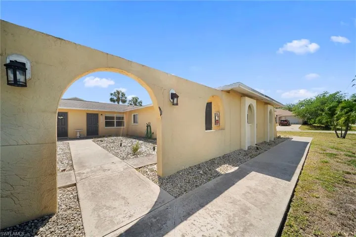 13401 Pine Needle Ln, Fort Myers, Florida 33908
