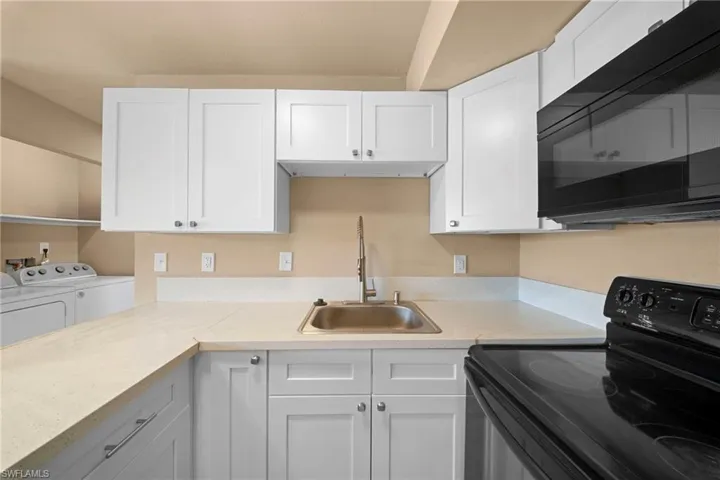 13401 Pine Needle Ln, Fort Myers, Florida 33908