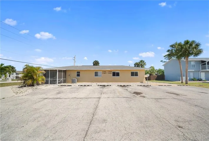 13401 Pine Needle Ln, Fort Myers, Florida 33908