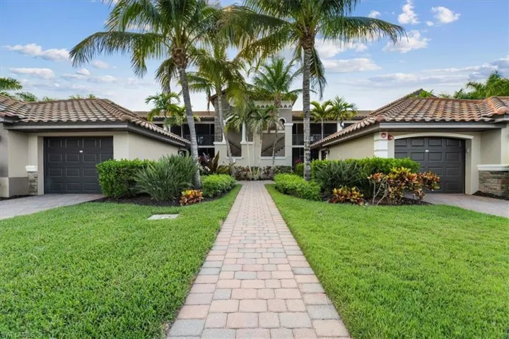 9832  Venezia  CIR, Naples, FL 34113
