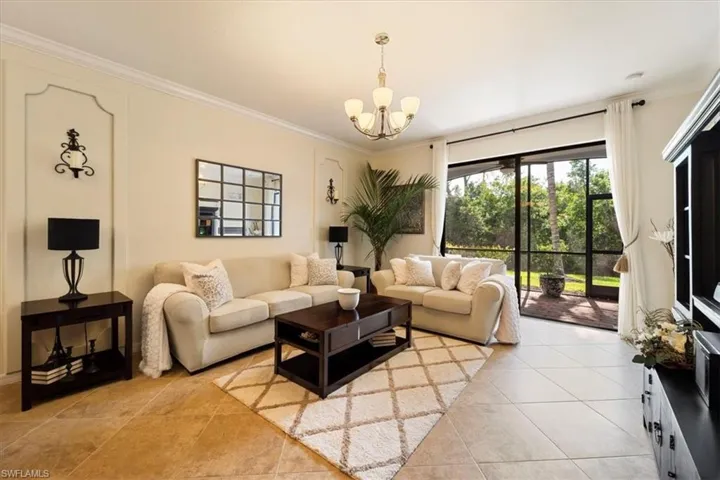 9832  Venezia  CIR, Naples, FL 34113