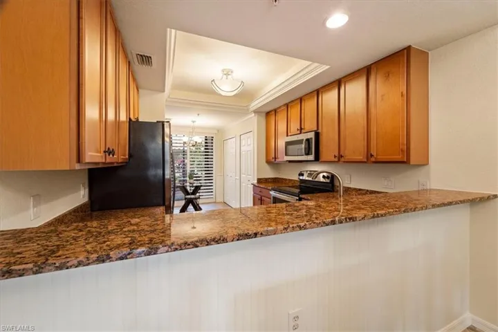 9832  Venezia  CIR, Naples, FL 34113