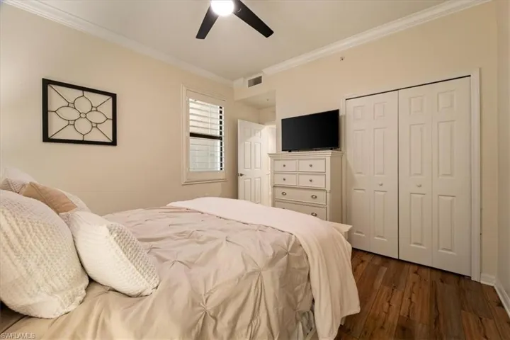 9832  Venezia  CIR, Naples, FL 34113