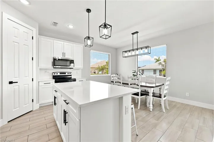 2830 Nw 46th Pl, Cape Coral, Florida 33993