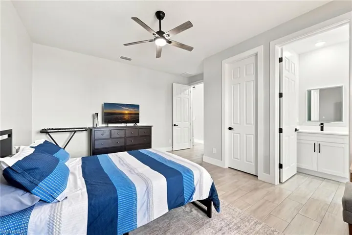 2830 Nw 46th Pl, Cape Coral, Florida 33993