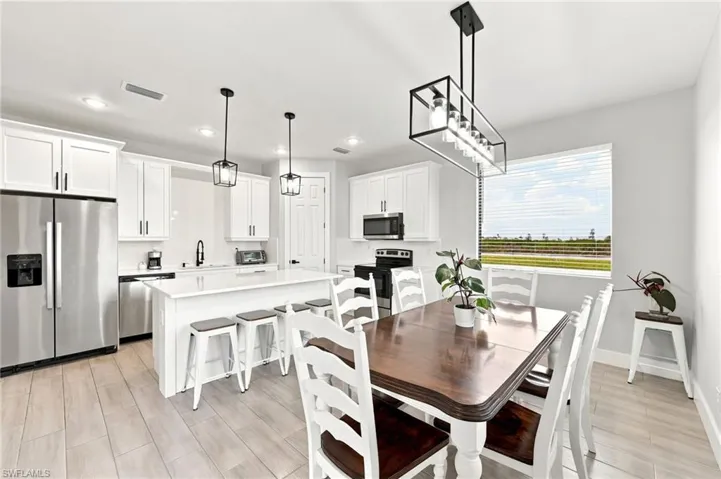 2830 Nw 46th Pl, Cape Coral, Florida 33993