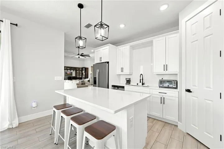 2830 Nw 46th Pl, Cape Coral, Florida 33993