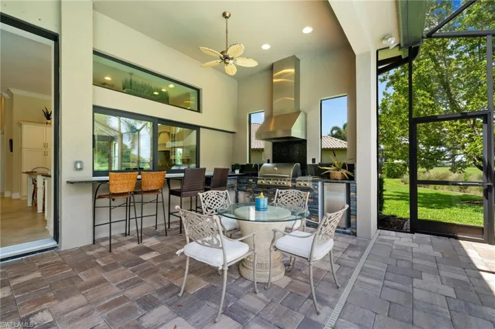 Outdoor cook center