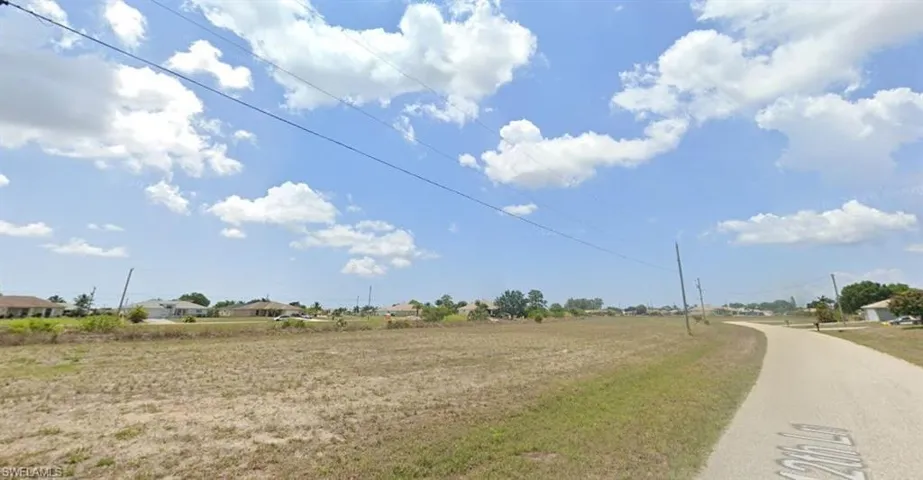 1224 Ne 19th Pl, Cape Coral, Florida 33909