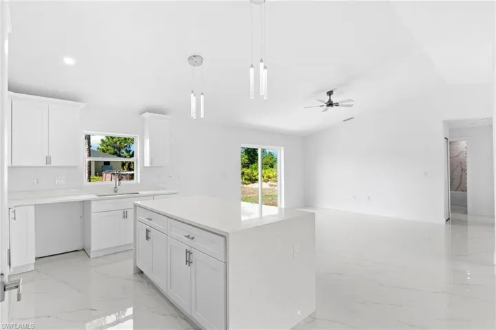 519 Hawthorne Ave S, Lehigh Acres, Florida 33974
