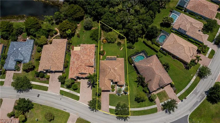 3296 Hampton Blvd, Alva, Florida 33920