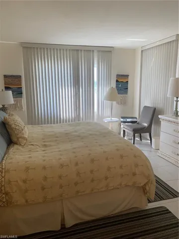 3443  Gulf Shore N BLVD, Naples, FL 34103