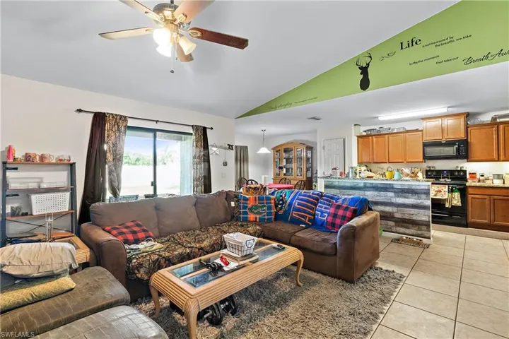 1626 Sw 9th Pl, Cape Coral Fl 33991