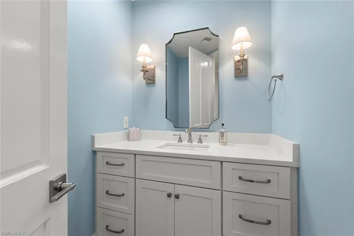 5663 Baltusrol Ct 2b, Sanibel, Florida 33957