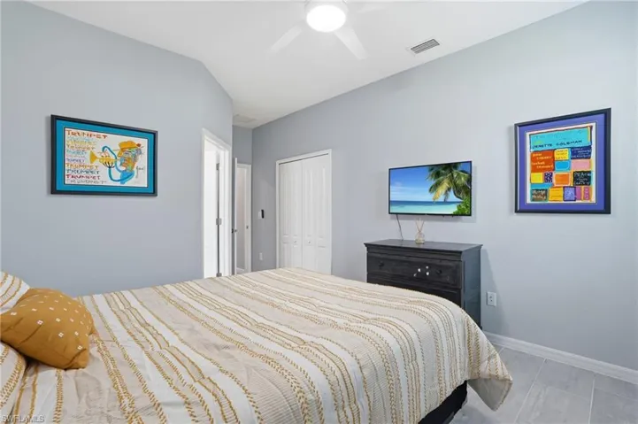 Vaulted ceiling room Bedroom 3 with ensuite bathroom