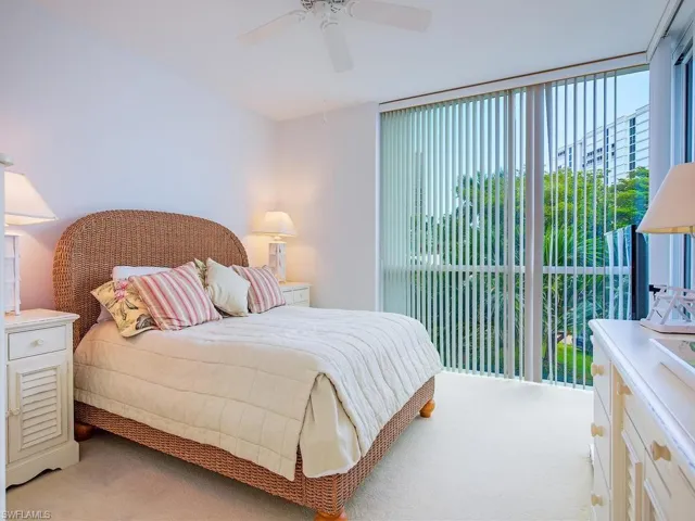 4255 Gulf Shore Blvd N 107, Naples, Florida 34103
