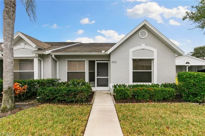 10170  Regent  CIR, Naples, FL 34109