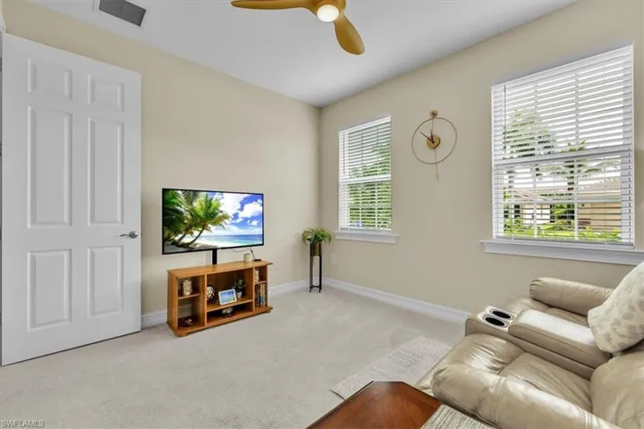 3286 Birchin Ln, Fort Myers, Florida 33916