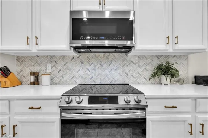 3286 Birchin Ln, Fort Myers, Florida 33916