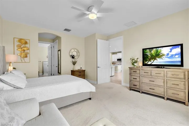 3286 Birchin Ln, Fort Myers, Florida 33916
