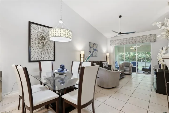 1768 Royal Cir 1402, Naples, Florida 34112