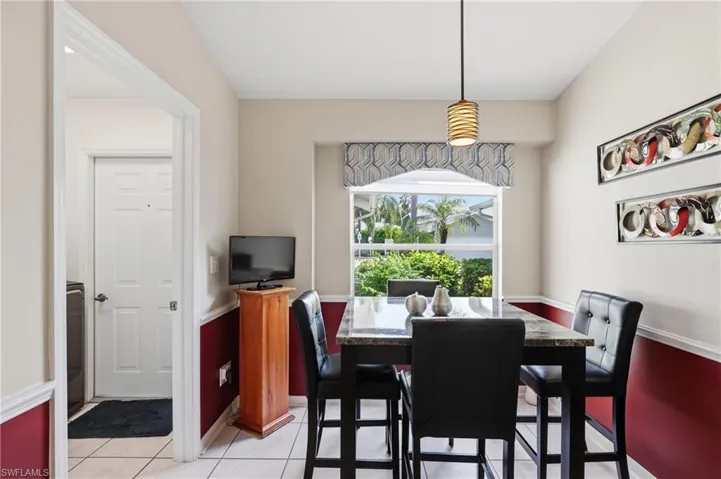 1768 Royal Cir 1402, Naples, Florida 34112