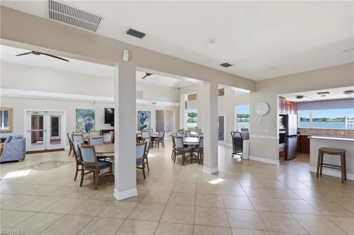 1768 Royal Cir 1402, Naples, Florida 34112