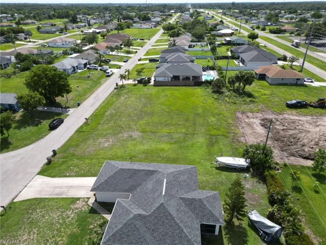 2022 Ne 24th Ter, Cape Coral, Florida 33909
