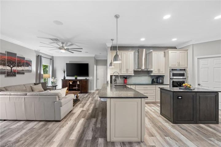 Kitchen/Family Room