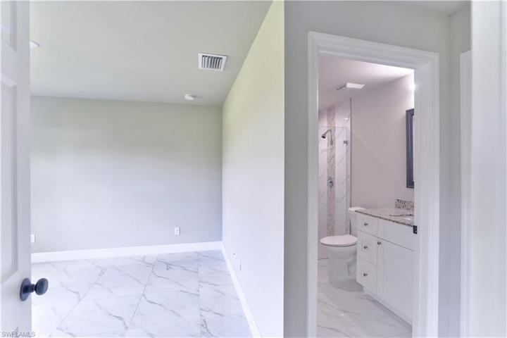 515-517  Meadow  RD, LEHIGH ACRES, FL 33973