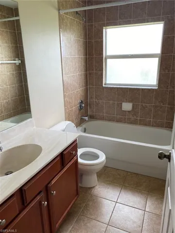 1037 Camden St E, Lehigh Acres, Florida 33974