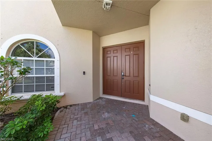 2537 Deerfield Lake Ct, Cape Coral, Florida 33909