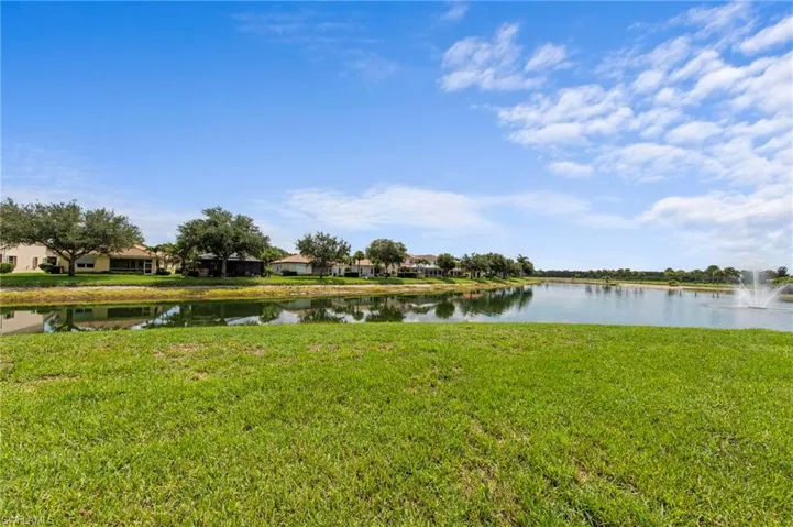 2537 Deerfield Lake Ct, Cape Coral, Florida 33909