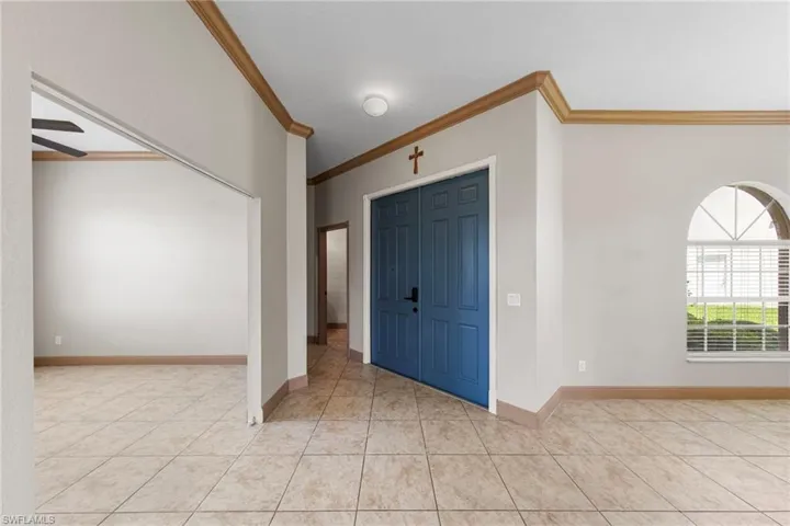 2537 Deerfield Lake Ct, Cape Coral, Florida 33909