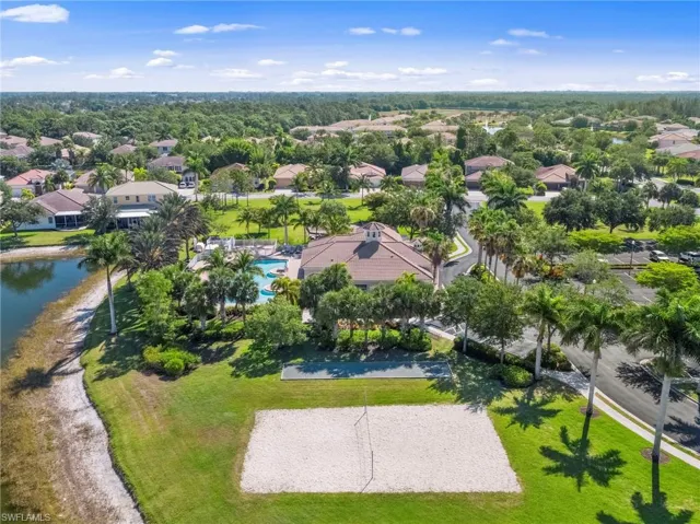 2537 Deerfield Lake Ct, Cape Coral, Florida 33909