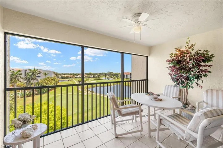 Generous lanai with serene view~