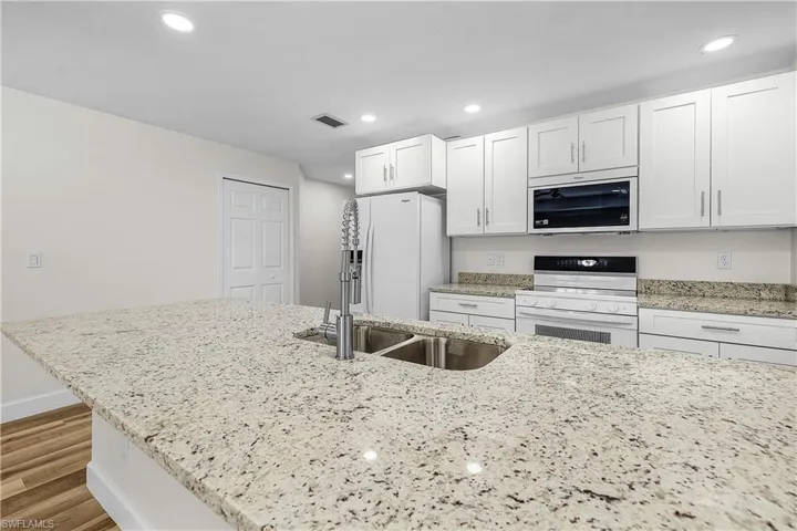16810 San Edmundo Rd, Punta Gorda, Florida 33955