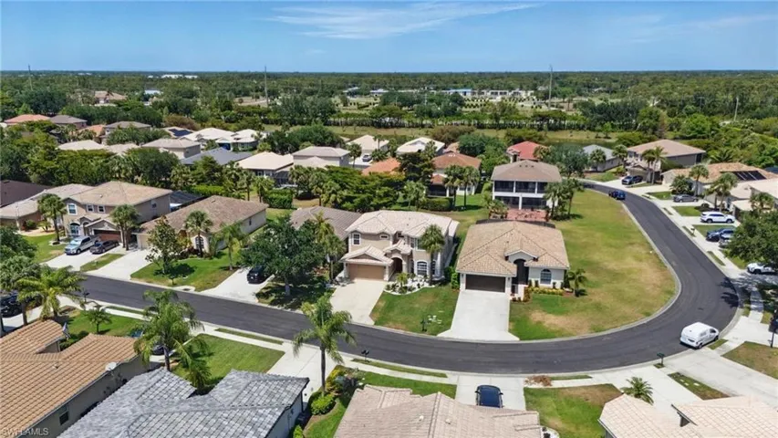 Bird's eye view with a residential view