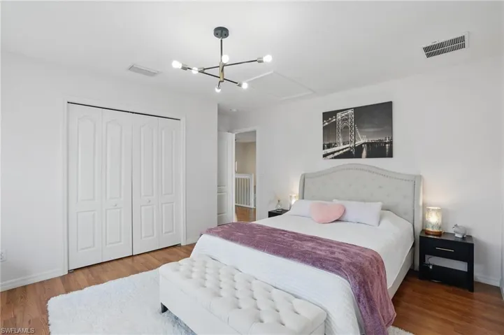 Guest bedroom #1