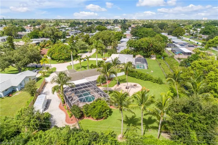 1687 N Flossmoor Rd, Fort Myers, Florida 33919