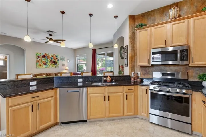 12911  Timber Ridge  DR, Fort Myers, FL 33913